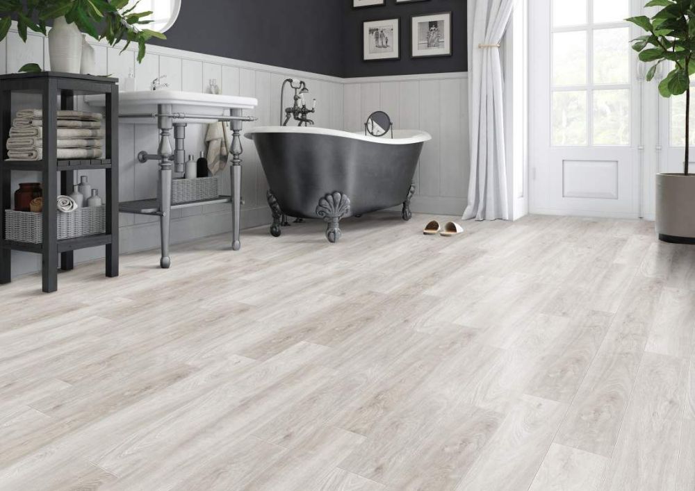 Почему скрипит кварц-виниловый пол и как этого избежать?