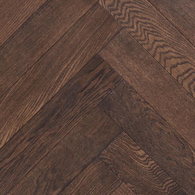 Паркет елка Английская елка Wood Bee Herringbone Дуб Шоколад браш матовый Chocolate, UV-лак gloss 5-9%