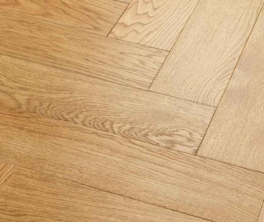 Паркет елка Crownwood Элеганс (Royal Parket) Английская елка 13 мм шип-паз Дуб Натур Оригинал лак с фаской