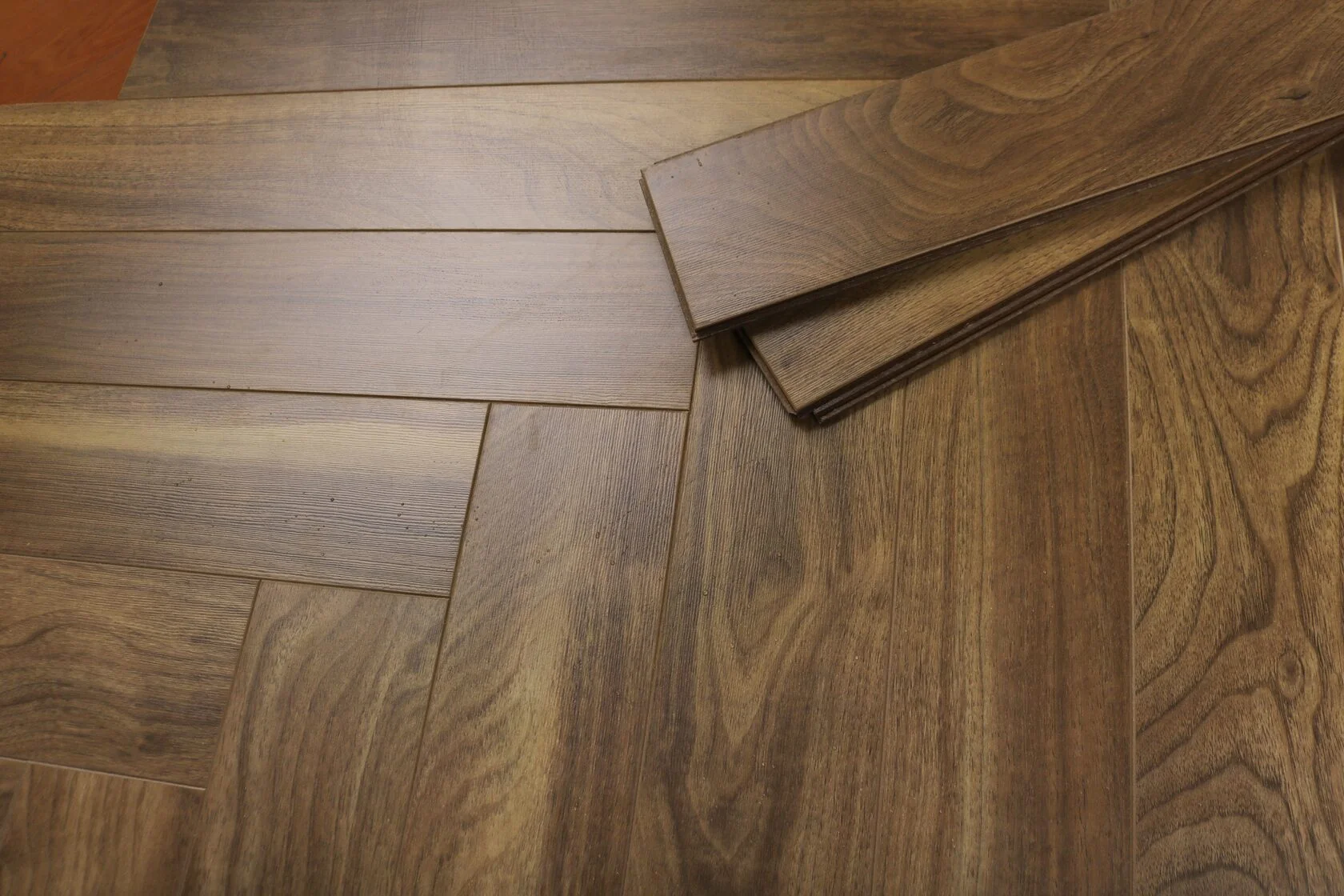 Ламинат Skalla Wood HERRINGBONE Дуб Ивеланн (Oak Iveland) HR1022