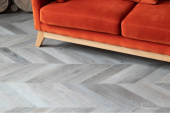 SPC VINILAM PARQUET CHEVRON Шеврон Легран RI444515CL4