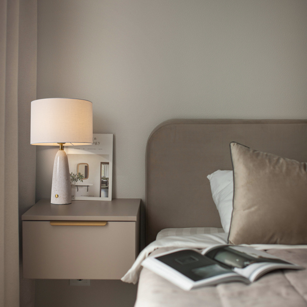 Настольный светильник Freya FR2054TL-01BS3