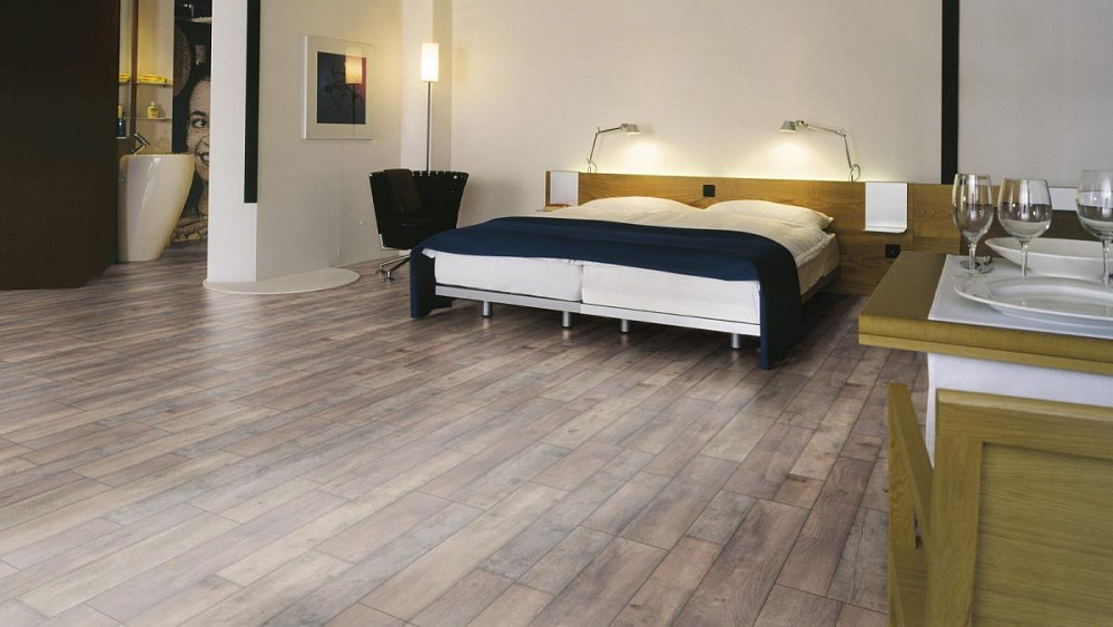 Ламинат Kronotex Mega Plus Beach Oak D 4998