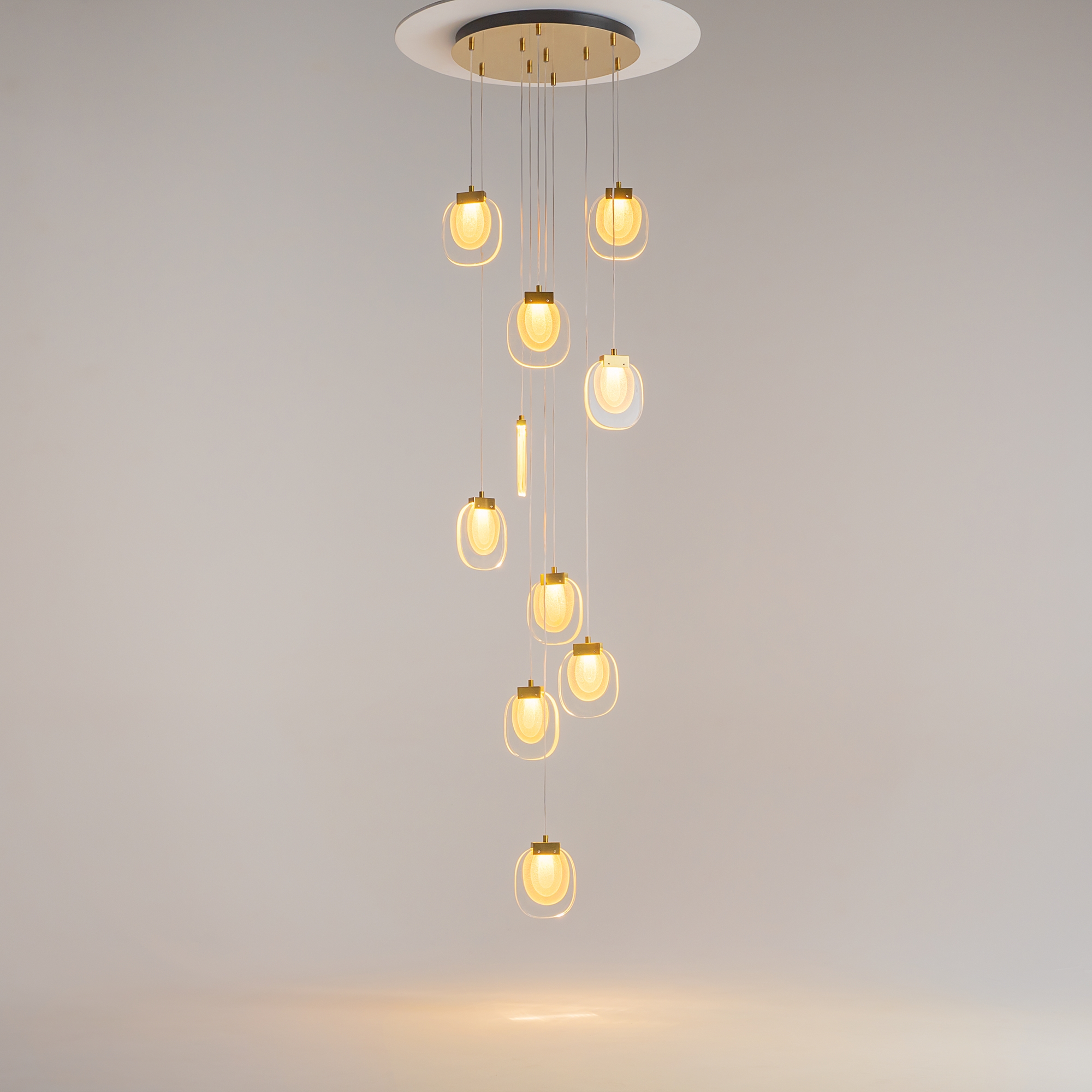 Подвесной светильник Maytoni MOD367PL-L30BBSK