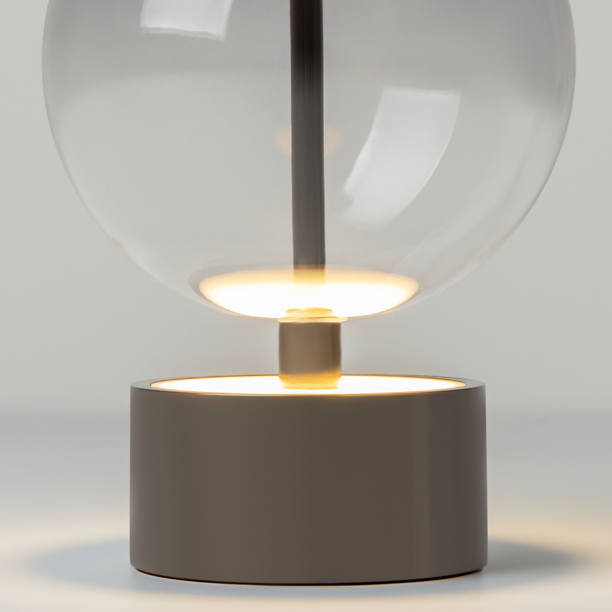 Аккумуляторный светильник Maytoni MOD478RL-L3B3K