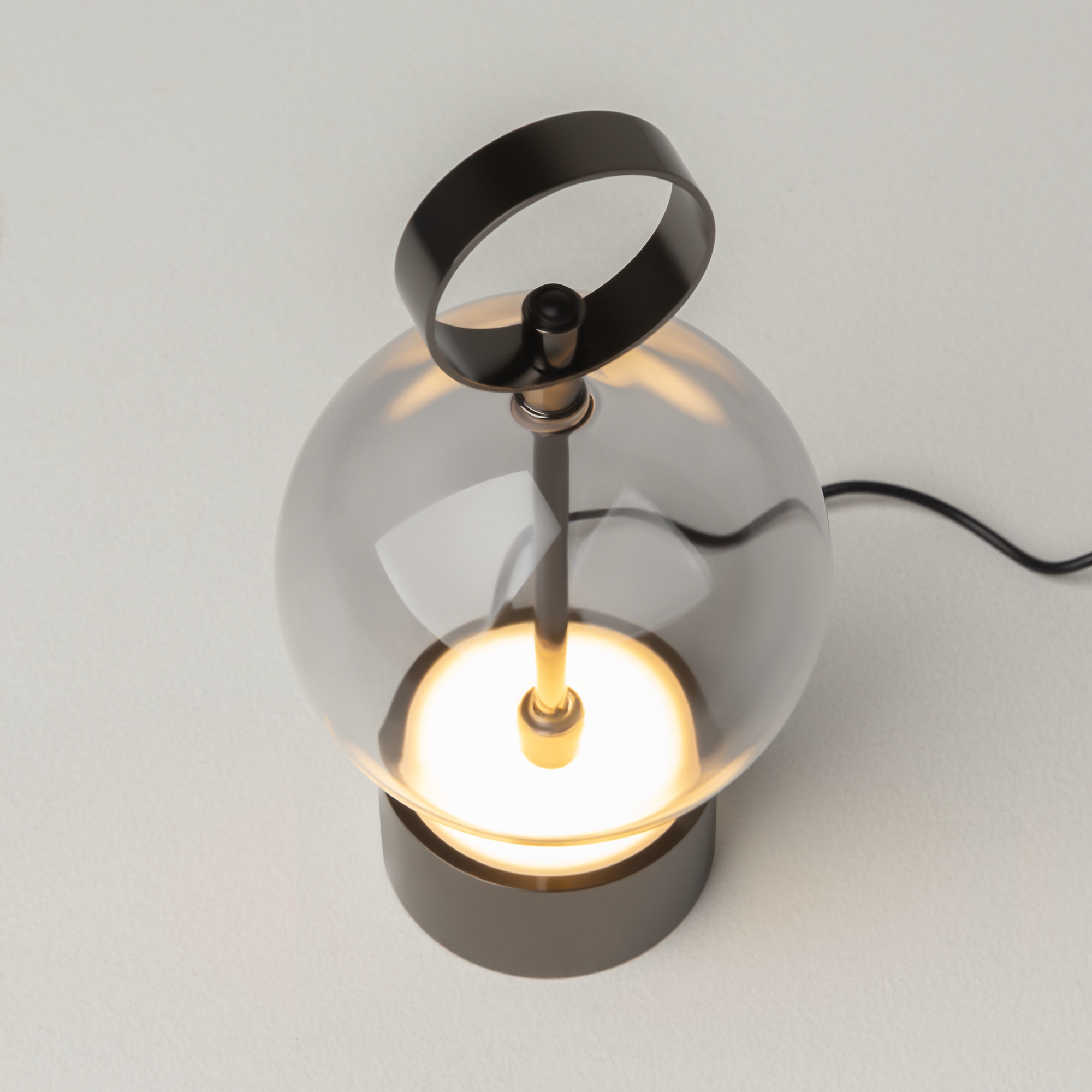 Аккумуляторный светильник Maytoni MOD478RL-L3B3K