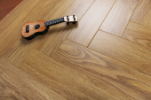 Ламинат Skalla Wood HERRINGBONE Дуб Линнос (Oak Linnos) HR1023