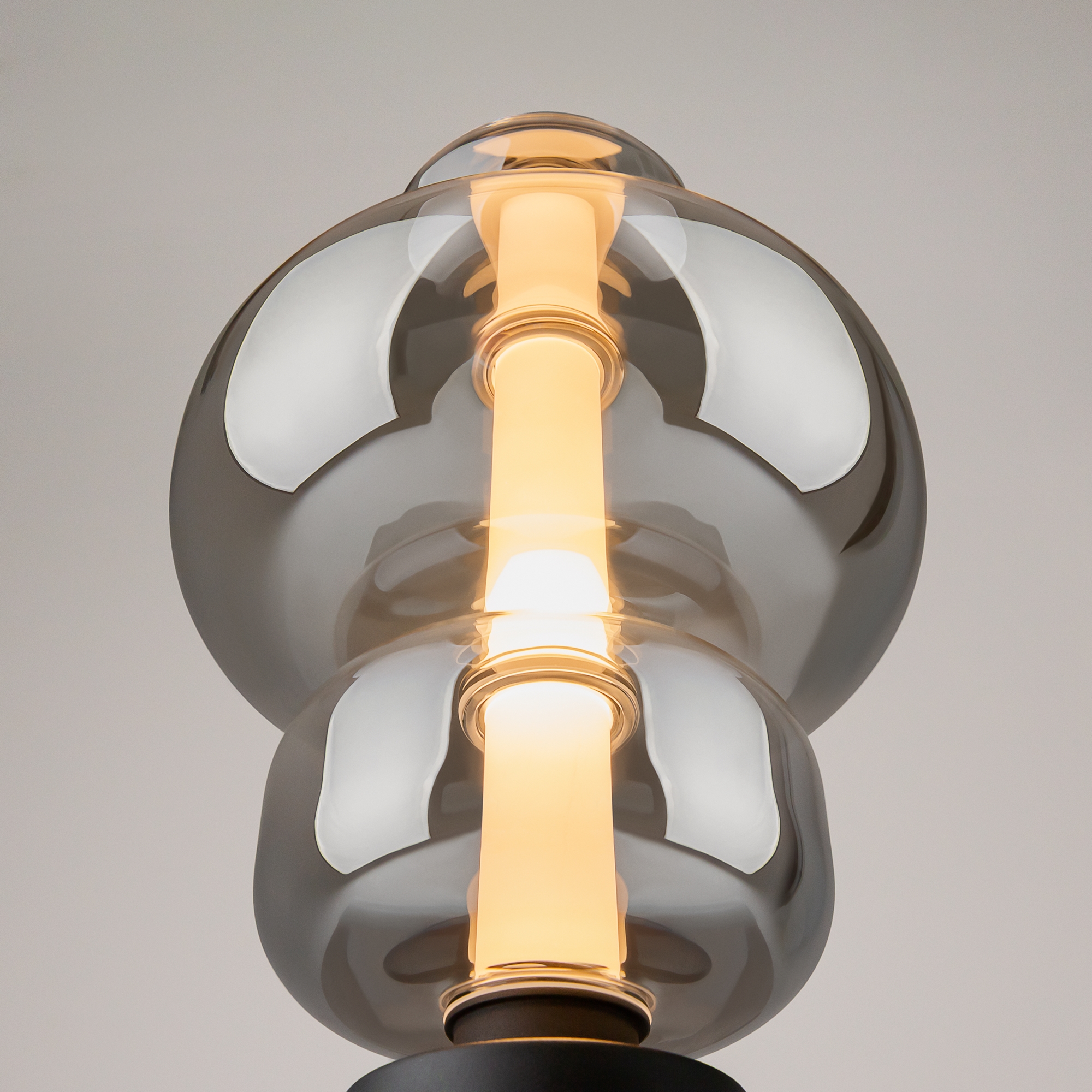 Настольный светильник Maytoni MOD364TL-L15B3K