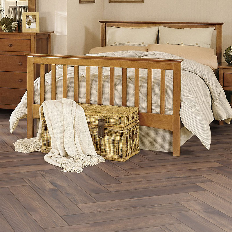 Ламинат Kronotex Herringbone V4 8 D4766AB Calais Oak