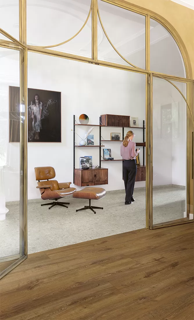 ПВХ-плитка Quick-Step Сеппо теплый серый Blush SGTC20306