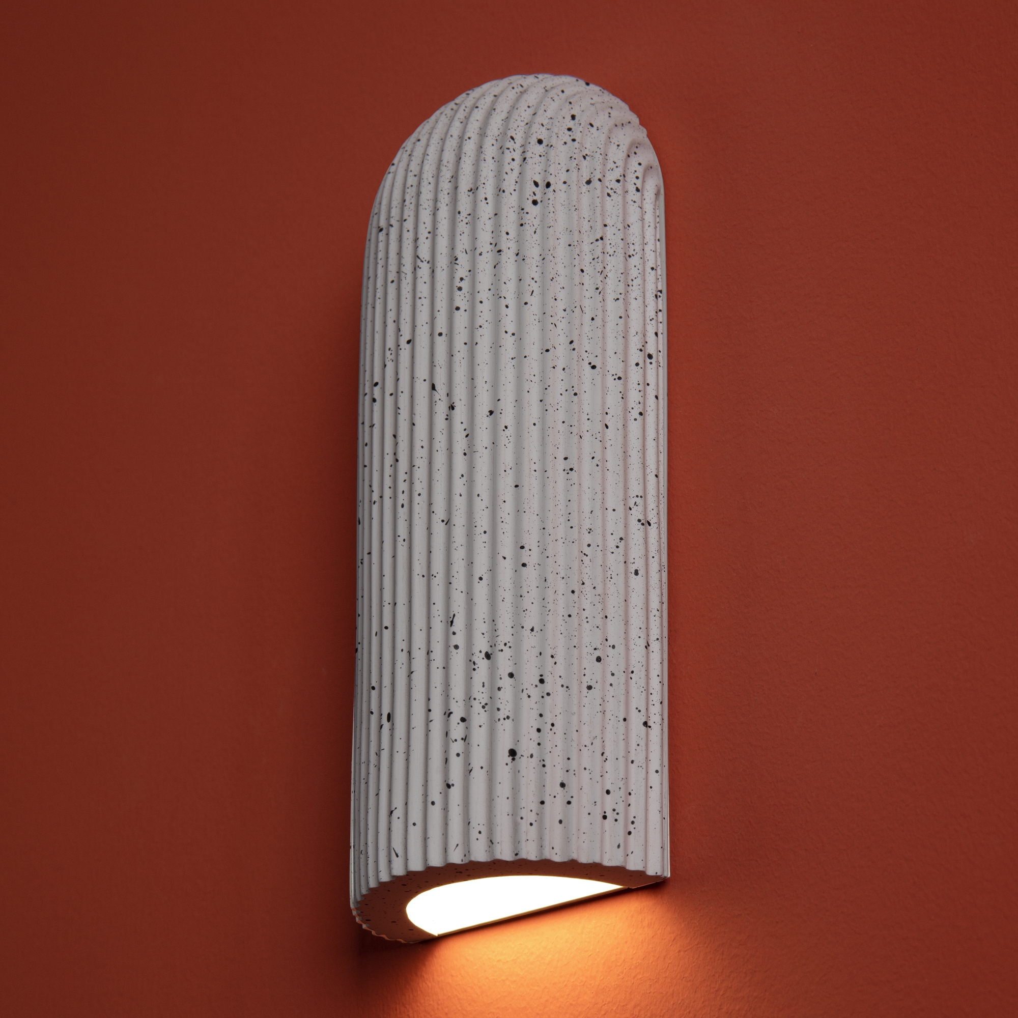 Настенный светильник (бра) Freya FR5582WL-01W1