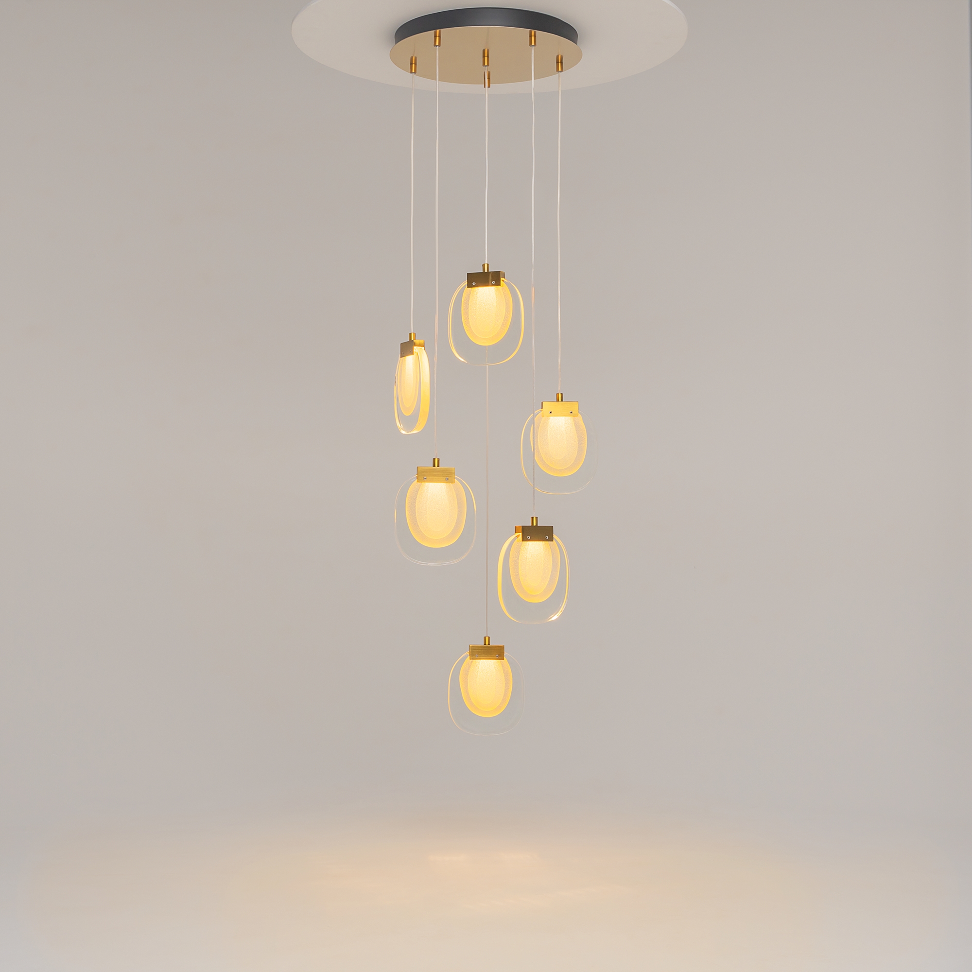 Подвесной светильник Maytoni MOD367PL-L18BBSK