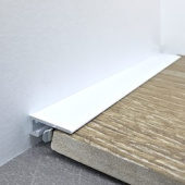 Микроплинтус алюминиевый TeckWood М-6 Белый Муар RAL 9016 2000×6×15