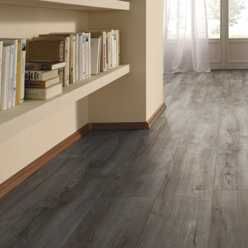 Ламинат Kronotex Aqua Amazone D3662 Дуб Монтмело серебряный