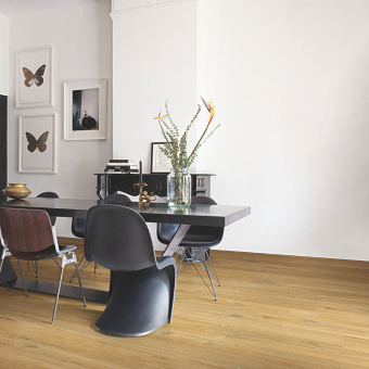 ПВХ-плитка Quick-Step Alpha Vinyl Medium Planks AVMP 40203 Дуб хлопковый бежевый натуральный