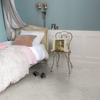 Ламинат Quick Step Castle Ultra (Rus) CAU 4158 Дуб светло-серый патина